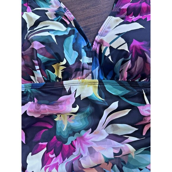 Swim Solutions Women's Floral-Print Flutter-Sleeve One-Piece Swimsuit Size 10 - Picture 5 of 8